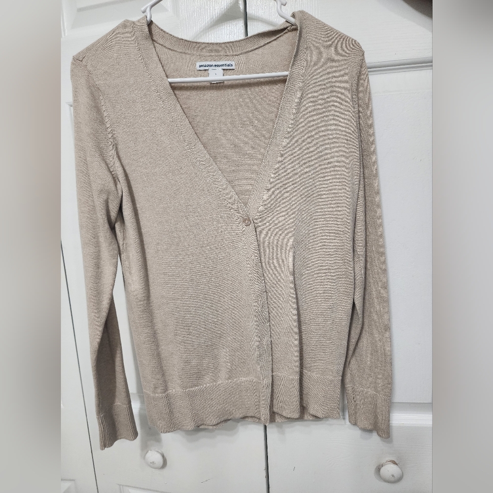 Amazon Essentials Beige Knit Sweater